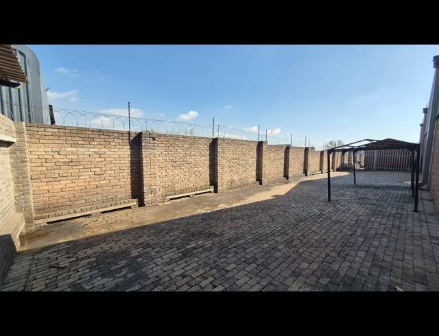 280M² FACTORY TO LET IN ANDERBOLT